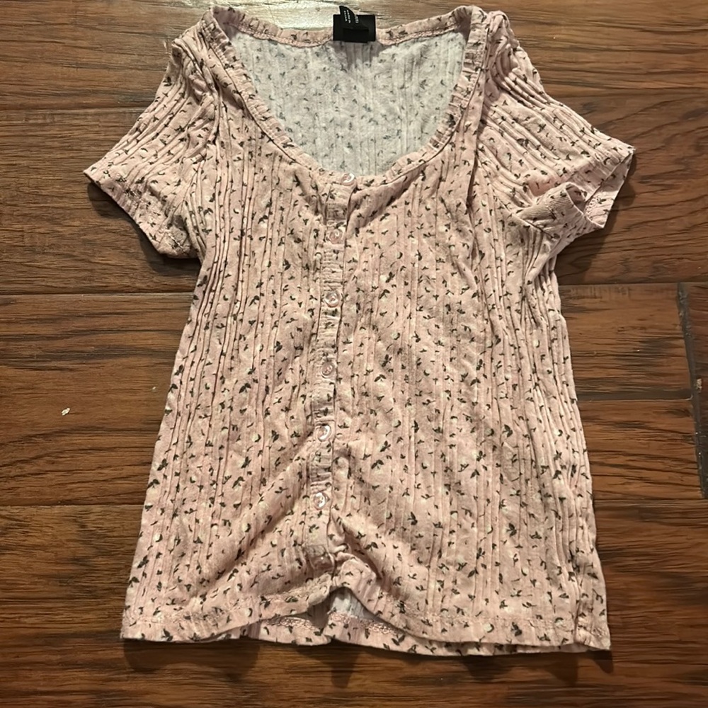 Selling because I am no longer this small!
